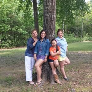 Meet your Posher, Nora